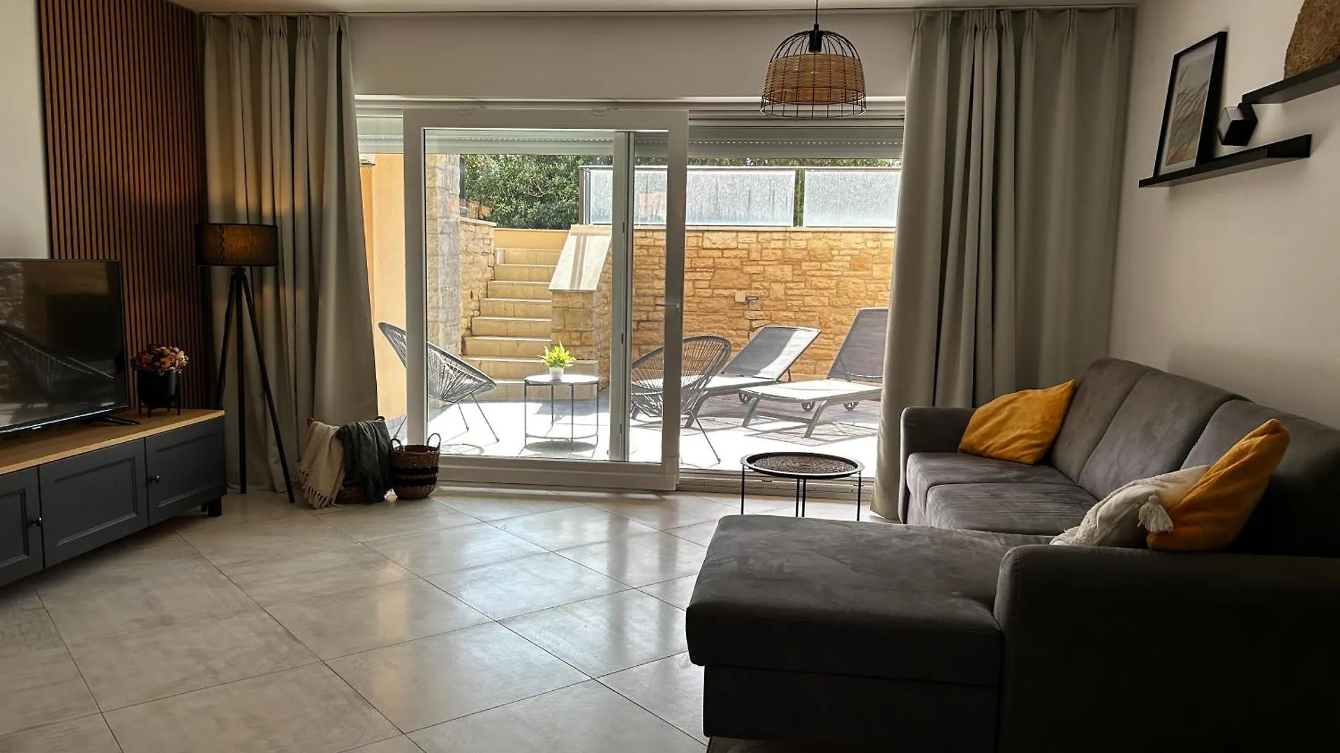 Apartment Posesi Mit Pool Und Strandnah Medulin
